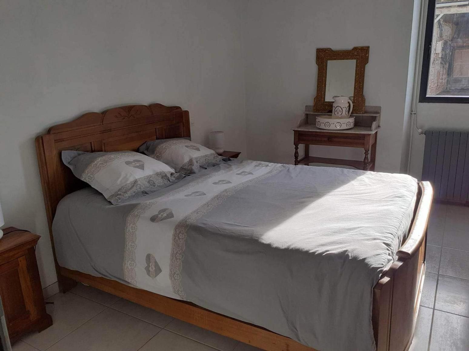 Mas De Ephrem Cayre Holiday home Gigouzac